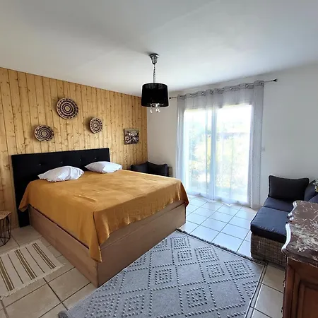 Maison Accès Au Par Le Canal Casa vacanze