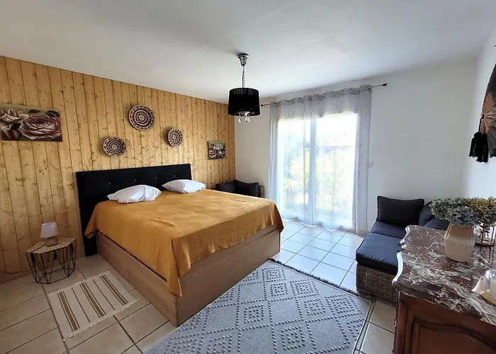 Maison Acces Au Par Le Canal בית נופש