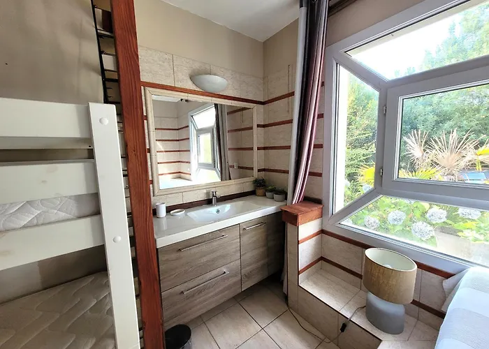 Maison Acces Au Par Le Canal בית נופש *