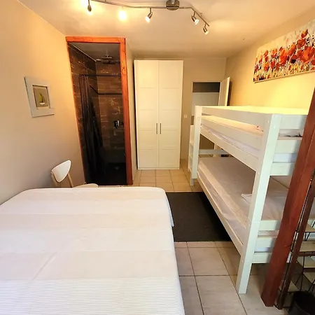 Maison Acces Au Par Le Canal